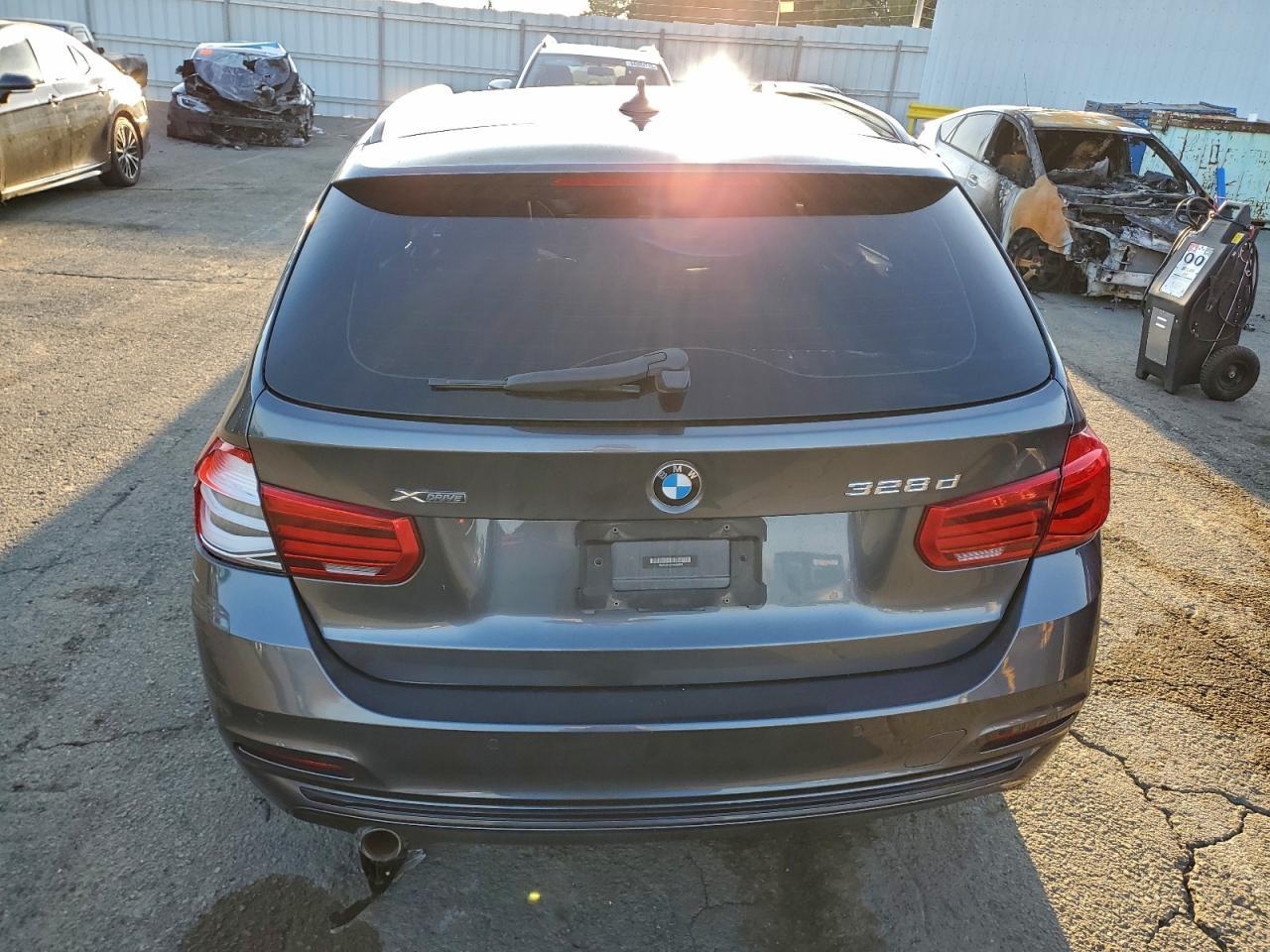 2018 BMW 328 D xDrive - Image 6