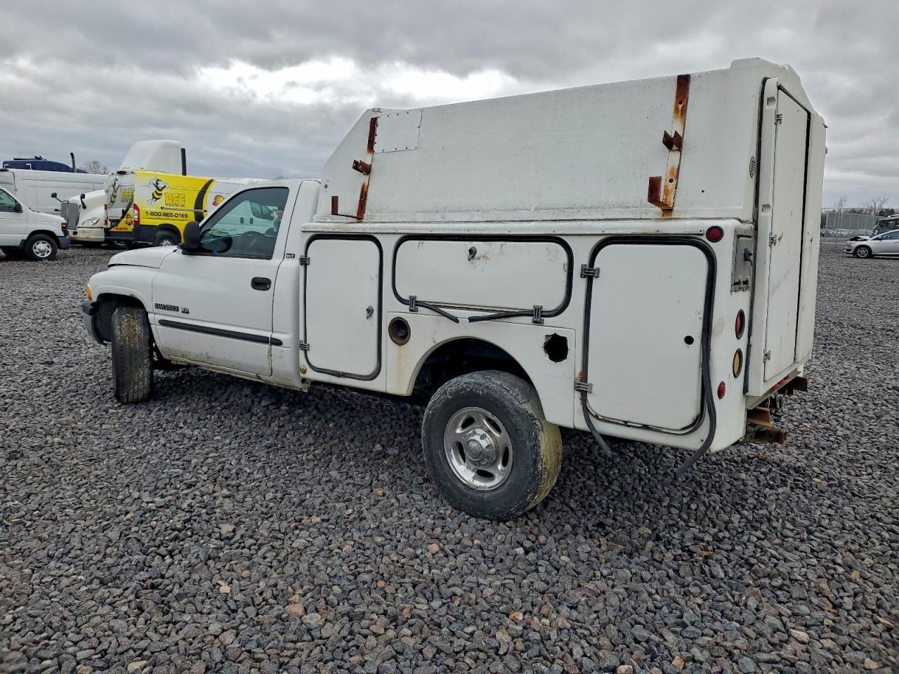 2001 Dodge Ram - Image 2