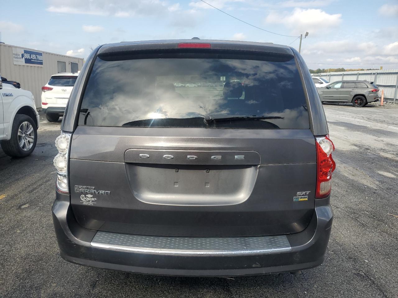 2017 Dodge Grand Caravan Sxt - Фото 6