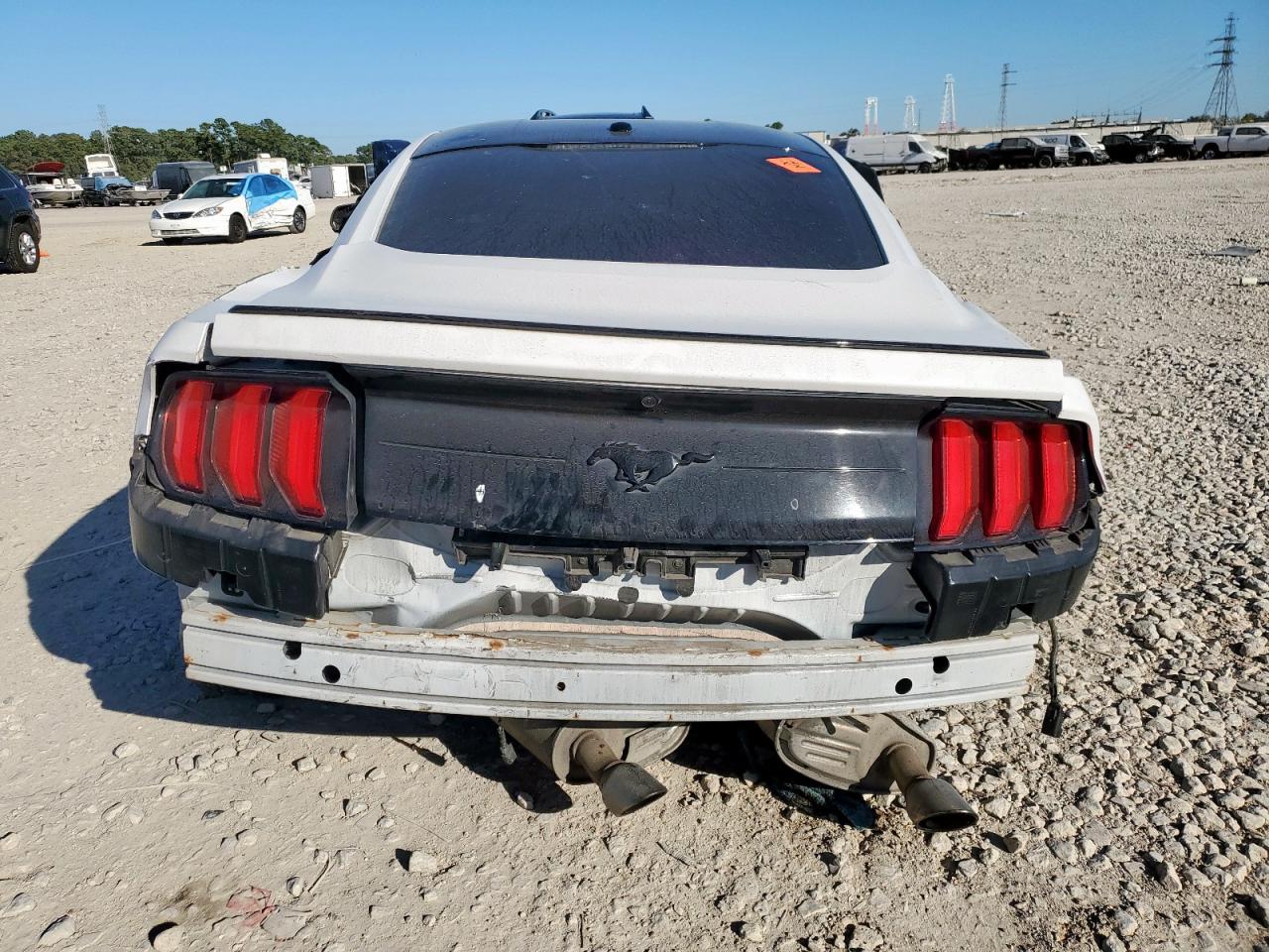 2020 Ford Mustang - Image 6
