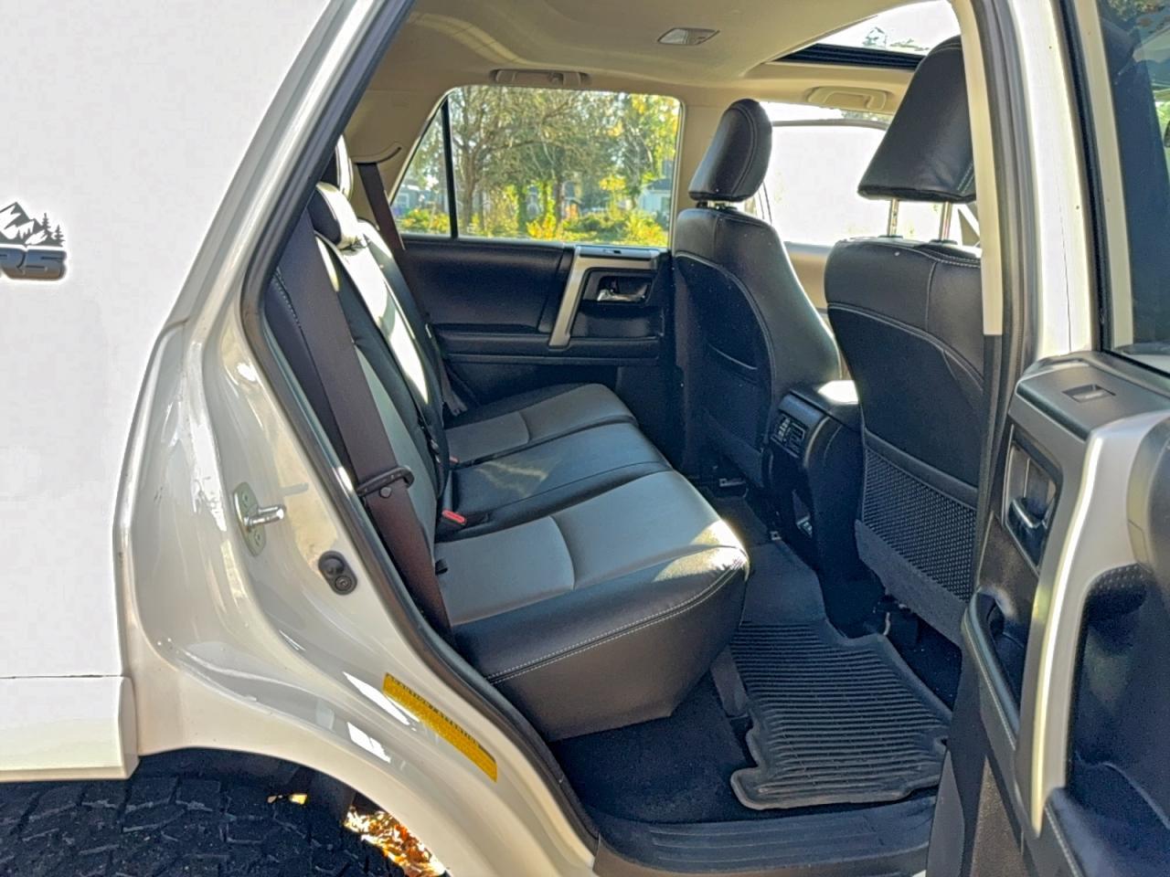 2022 Toyota 4Runner Sr5/Sr5 Premium - Image 6