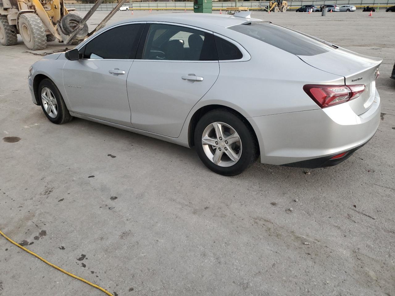 2022 Chevrolet Malibu Lt - Фото 2