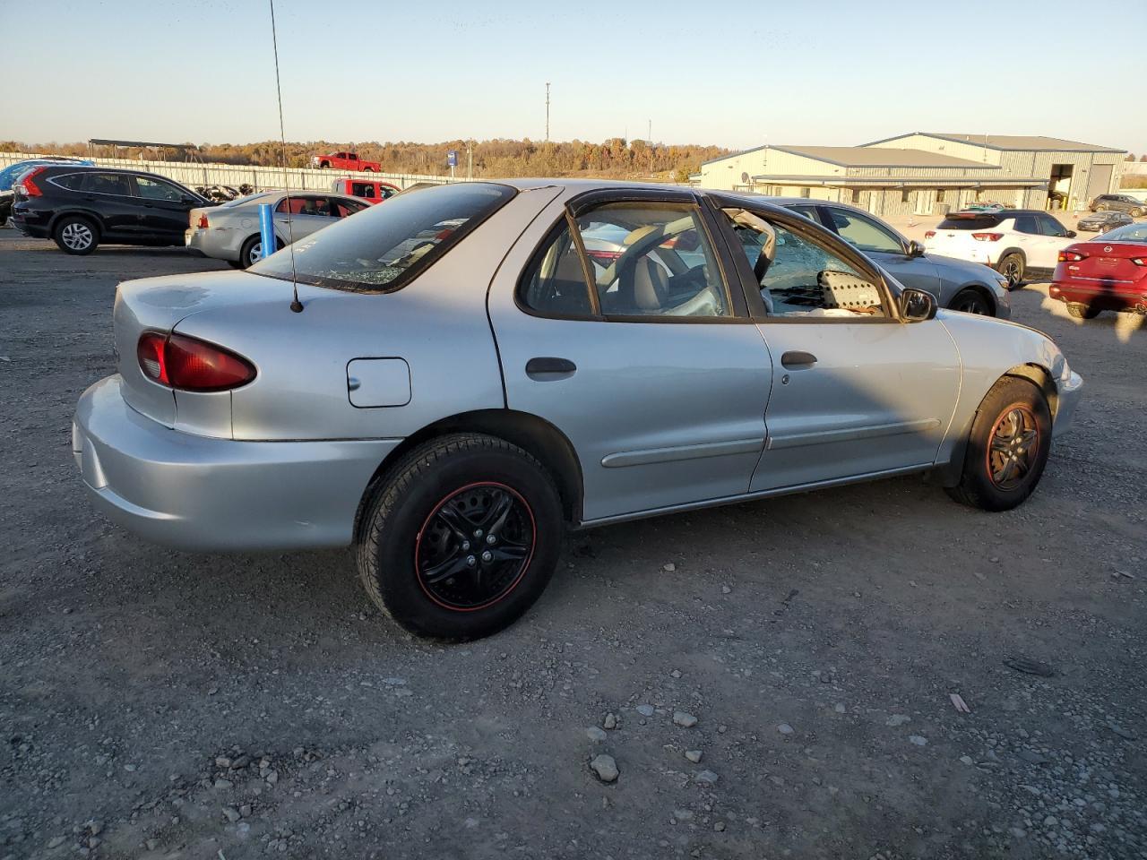 2002 Chevrolet Cavalier Base - Фото 3
