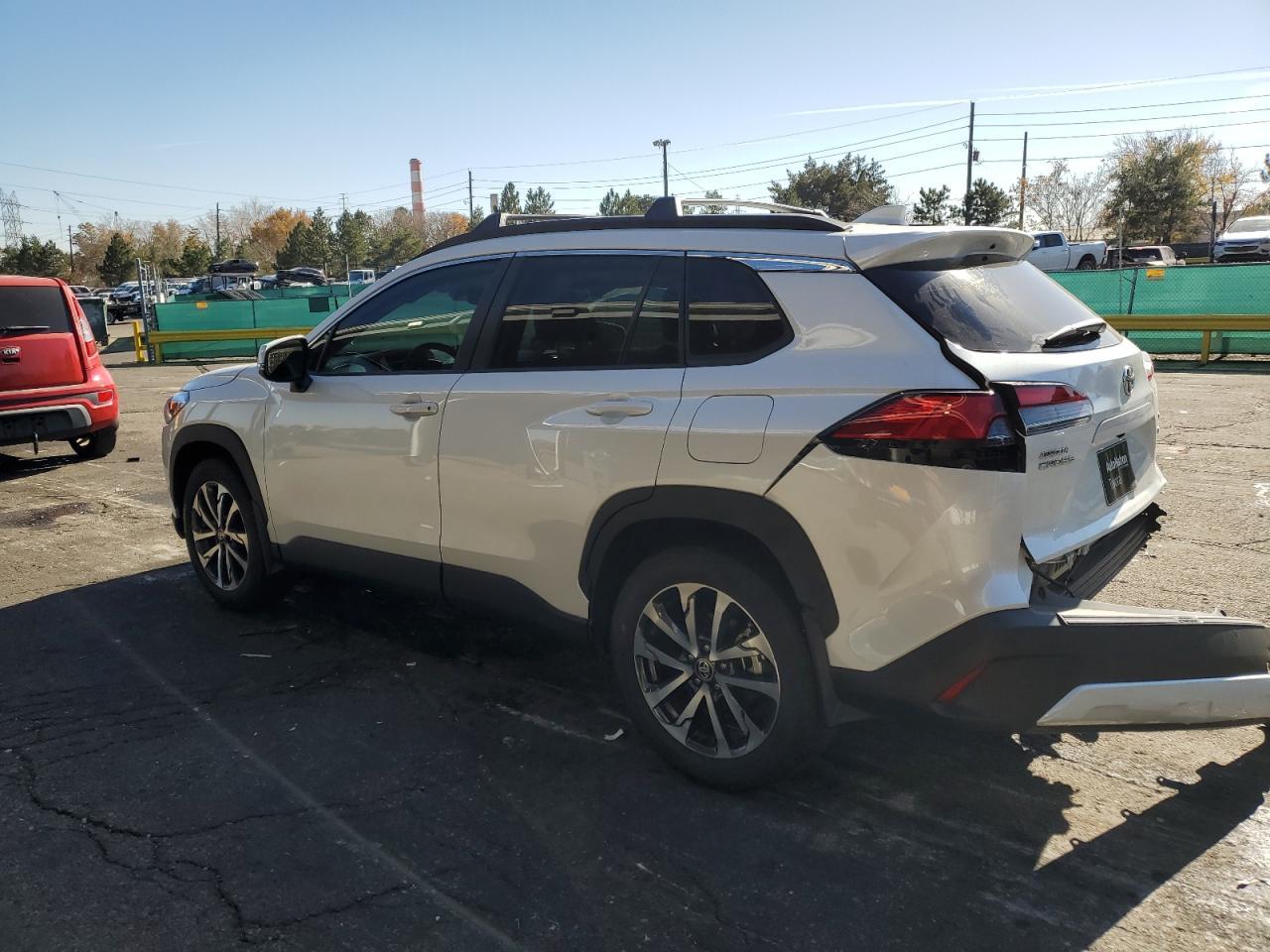 2024 Toyota Corolla Cross Xle - Image 2