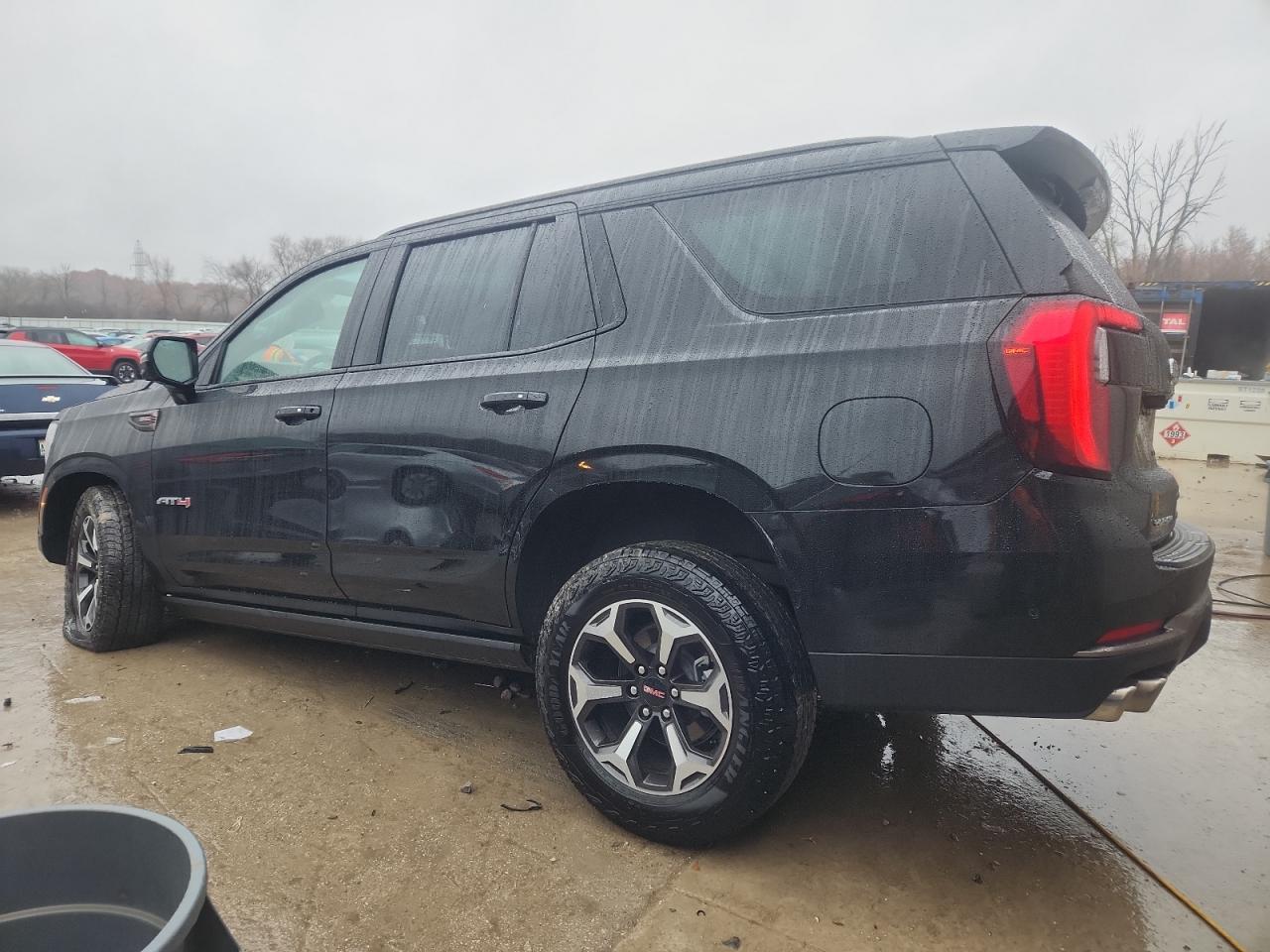 2025 GMC Yukon At4 Ultimate - Image 2