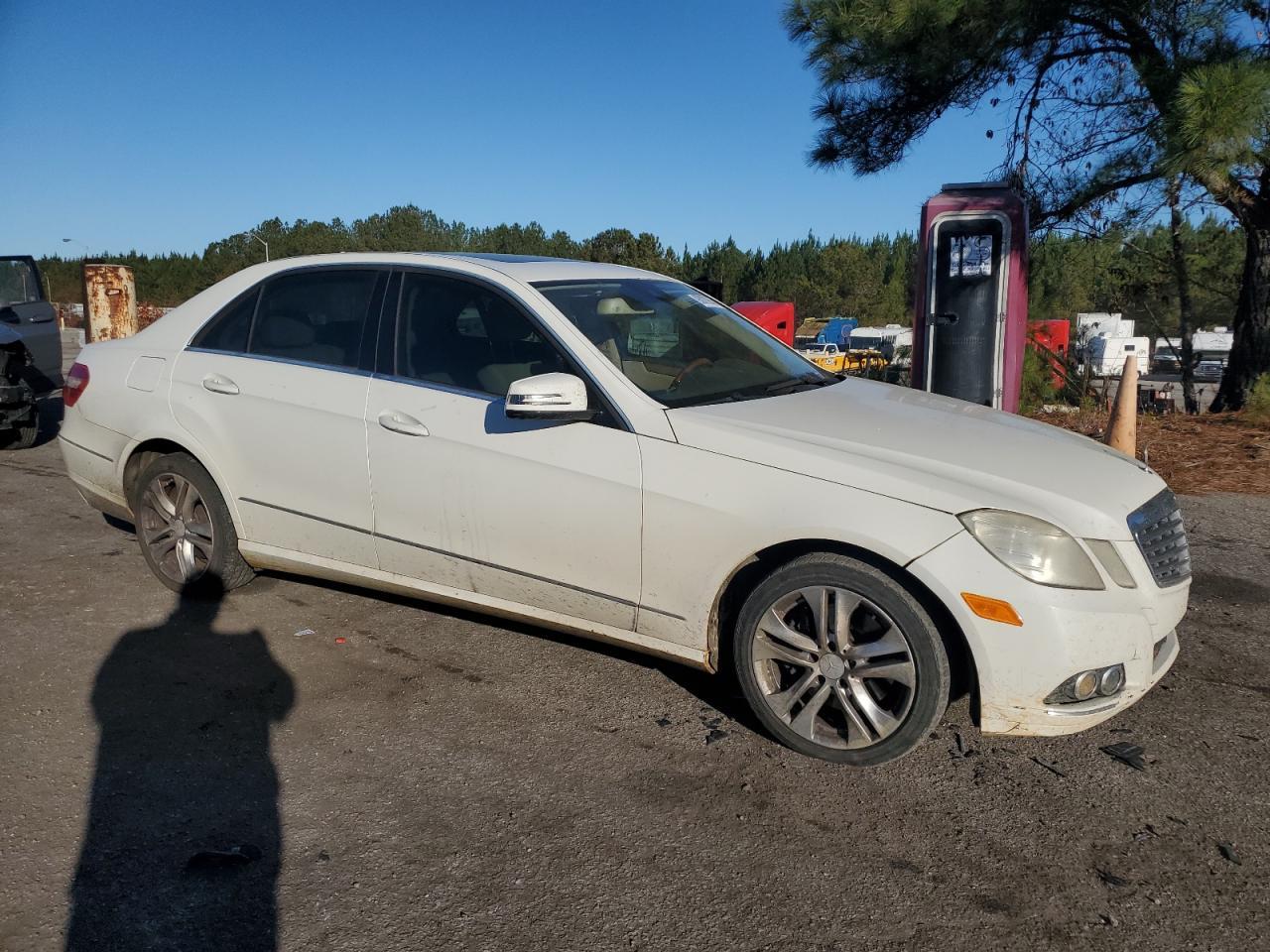 2010 Mercedes-Benz E 350 - Фото 4