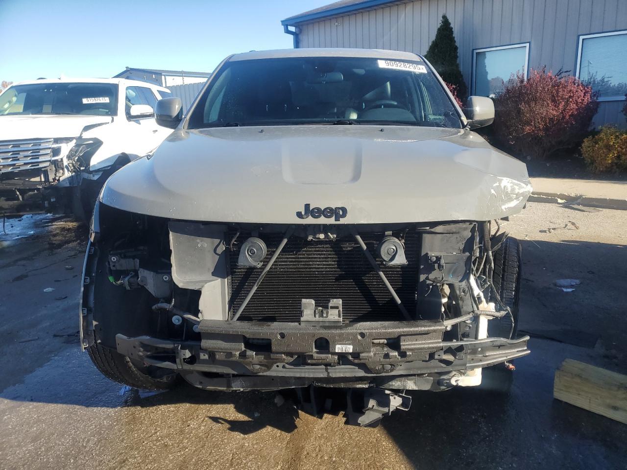 2021 Jeep Grand Cherokee Laredo - Фото 5