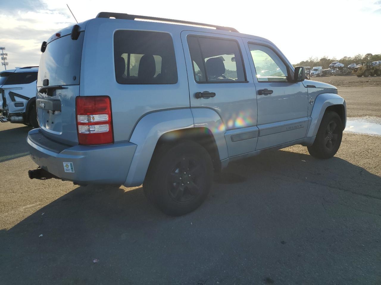 2012 Jeep Liberty - Фото 3