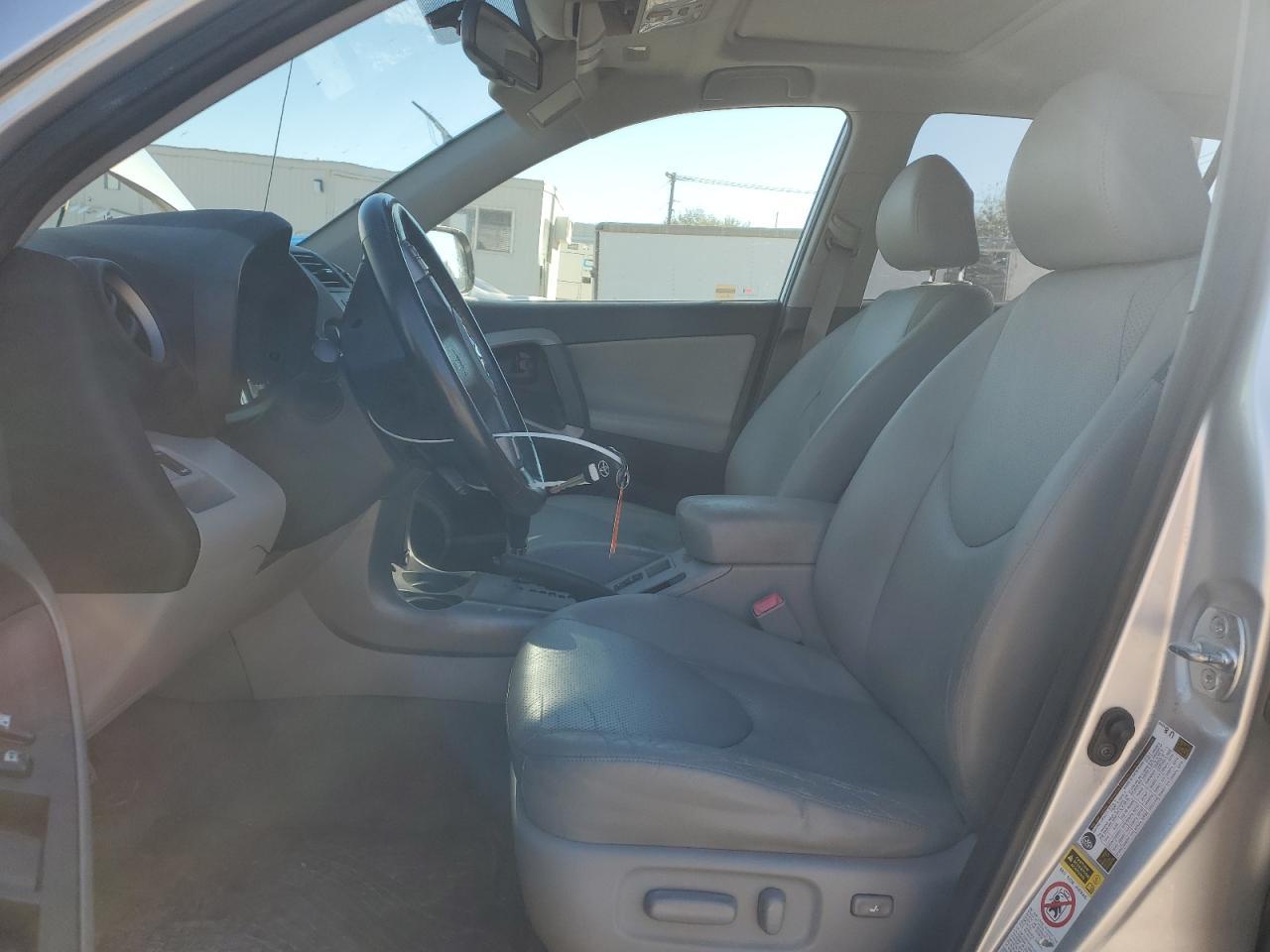 2008 Toyota Rav4 Limited - Image 7