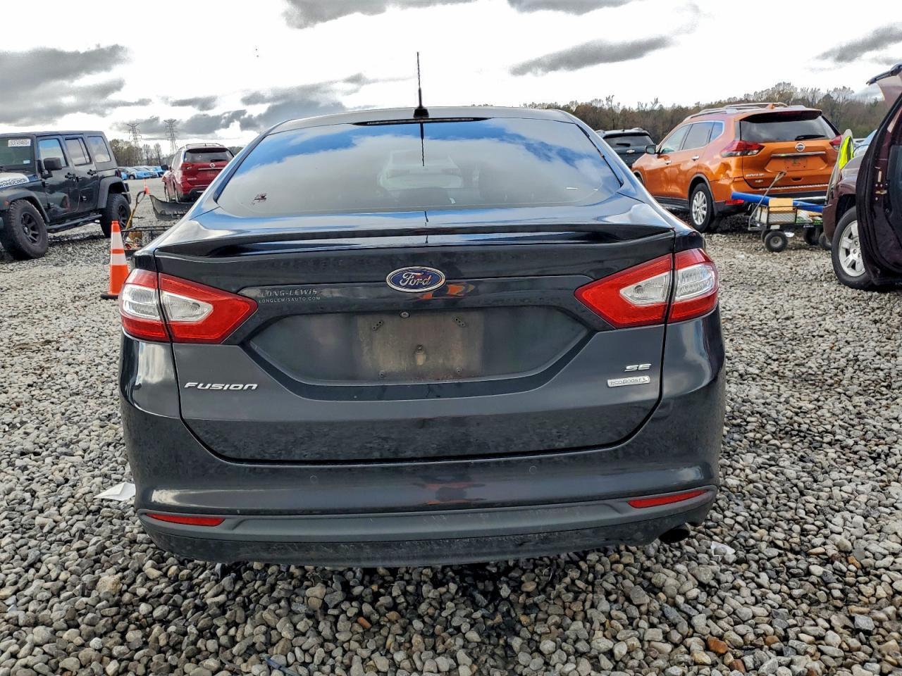 2015 Ford Fusion Se - Фото 6