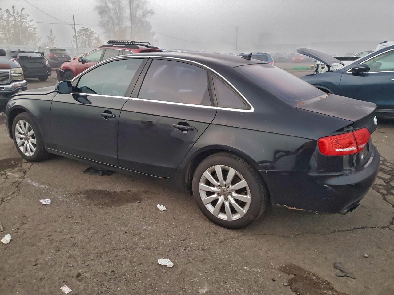 2010 Audi A4 Premium Plus - Фото 2