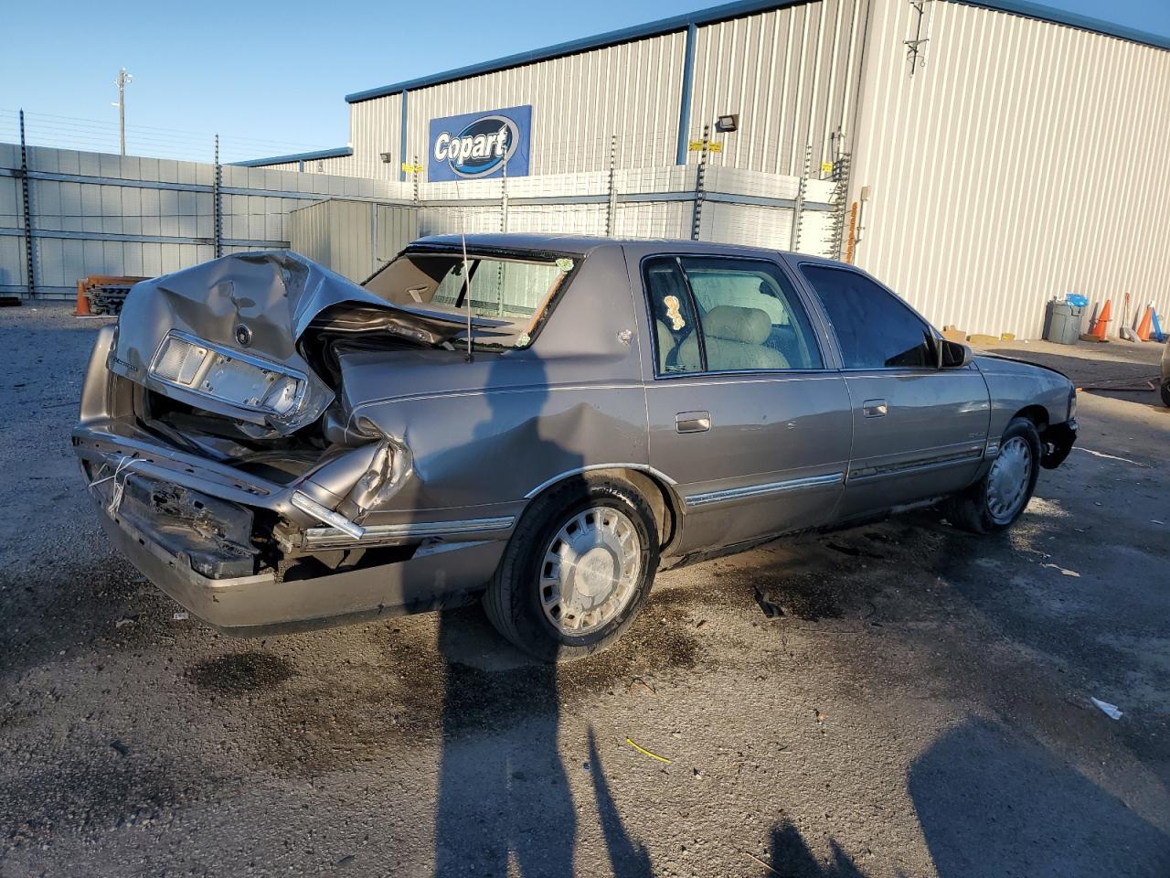 1999 Cadillac Deville - Фото 3