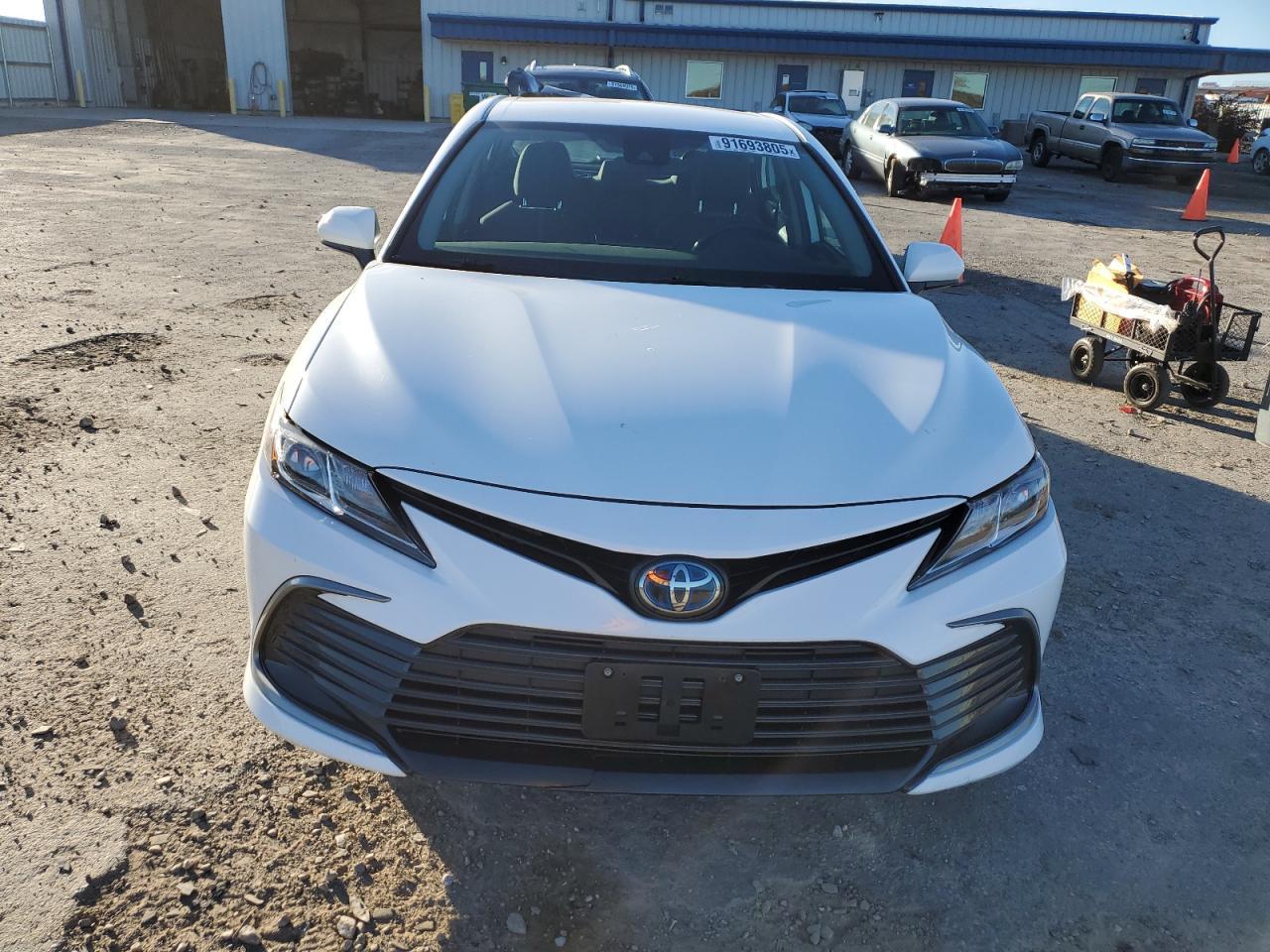 2021 Toyota Camry Le - Фото 5