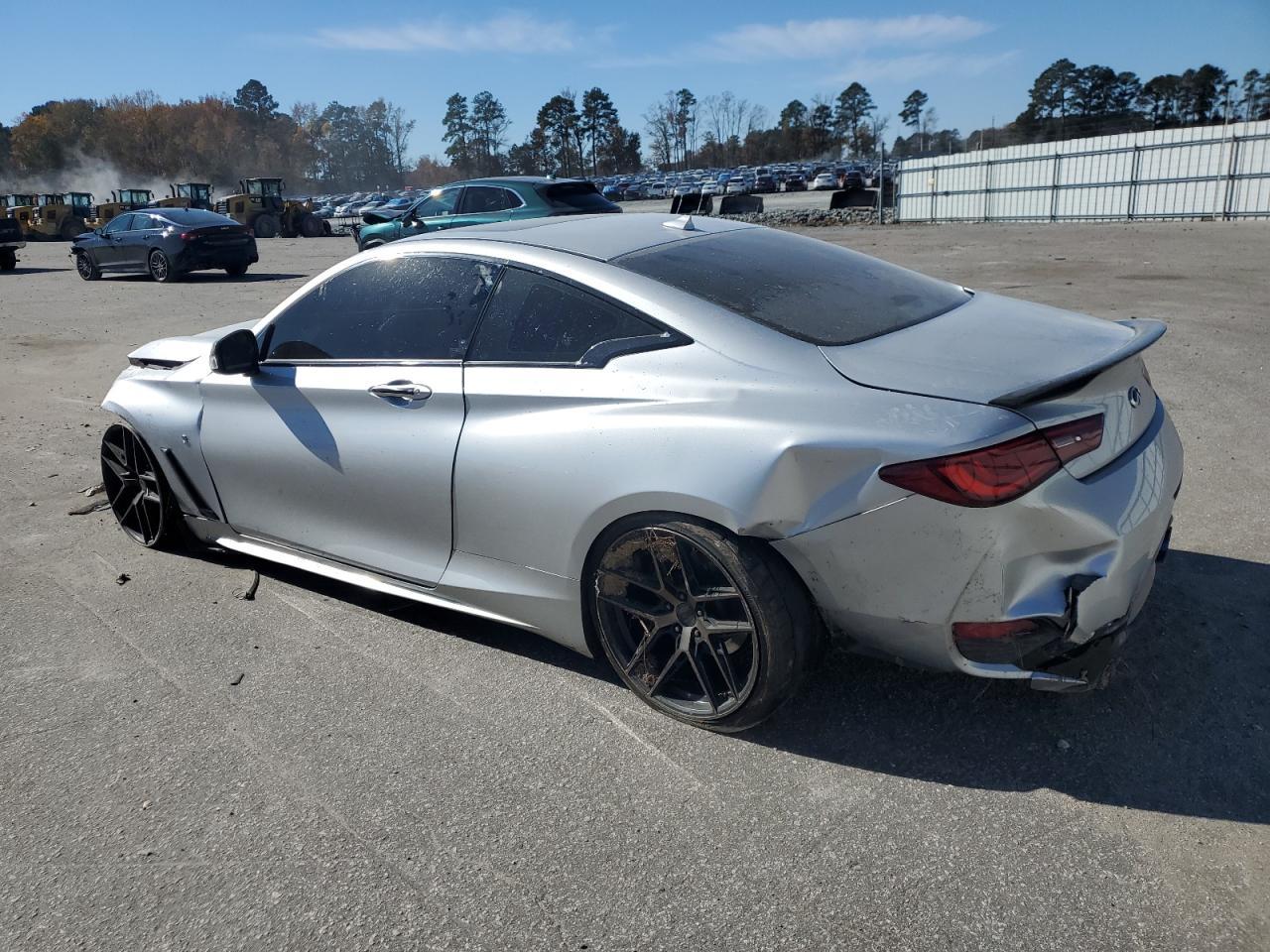 2017 Infiniti Q60 Premium - Фото 2