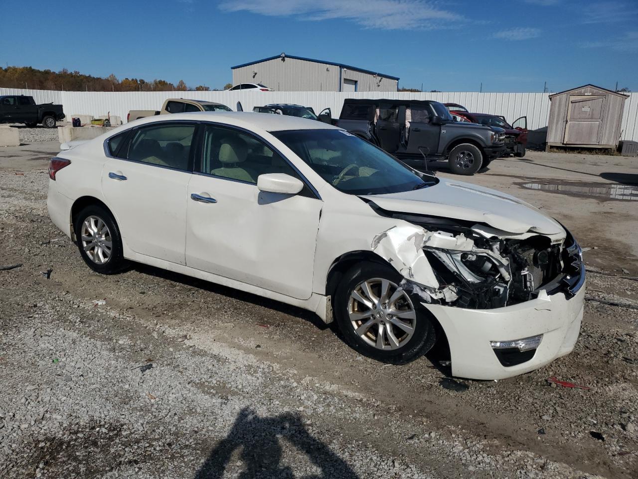 2014 Nissan Altima 2.5 - Image 4