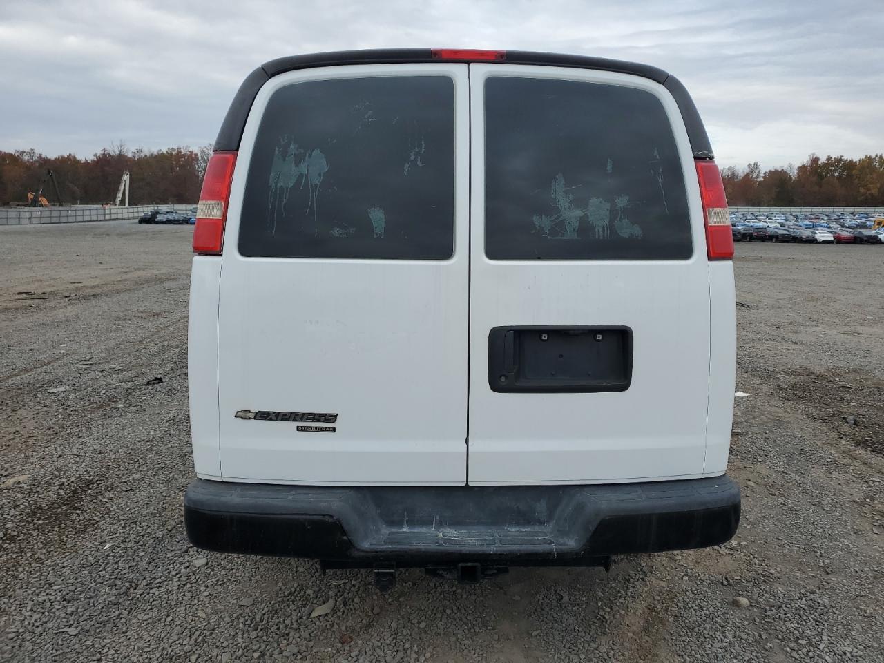 2014 Chevrolet Express G2500 - Фото 6