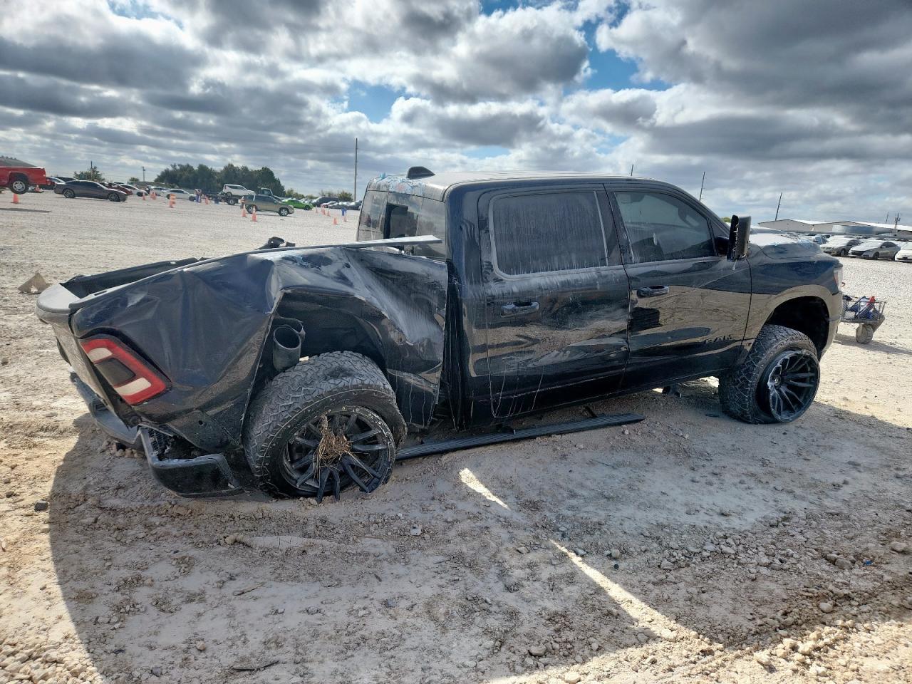 2019 Ram 1500 Rebel - Фото 3