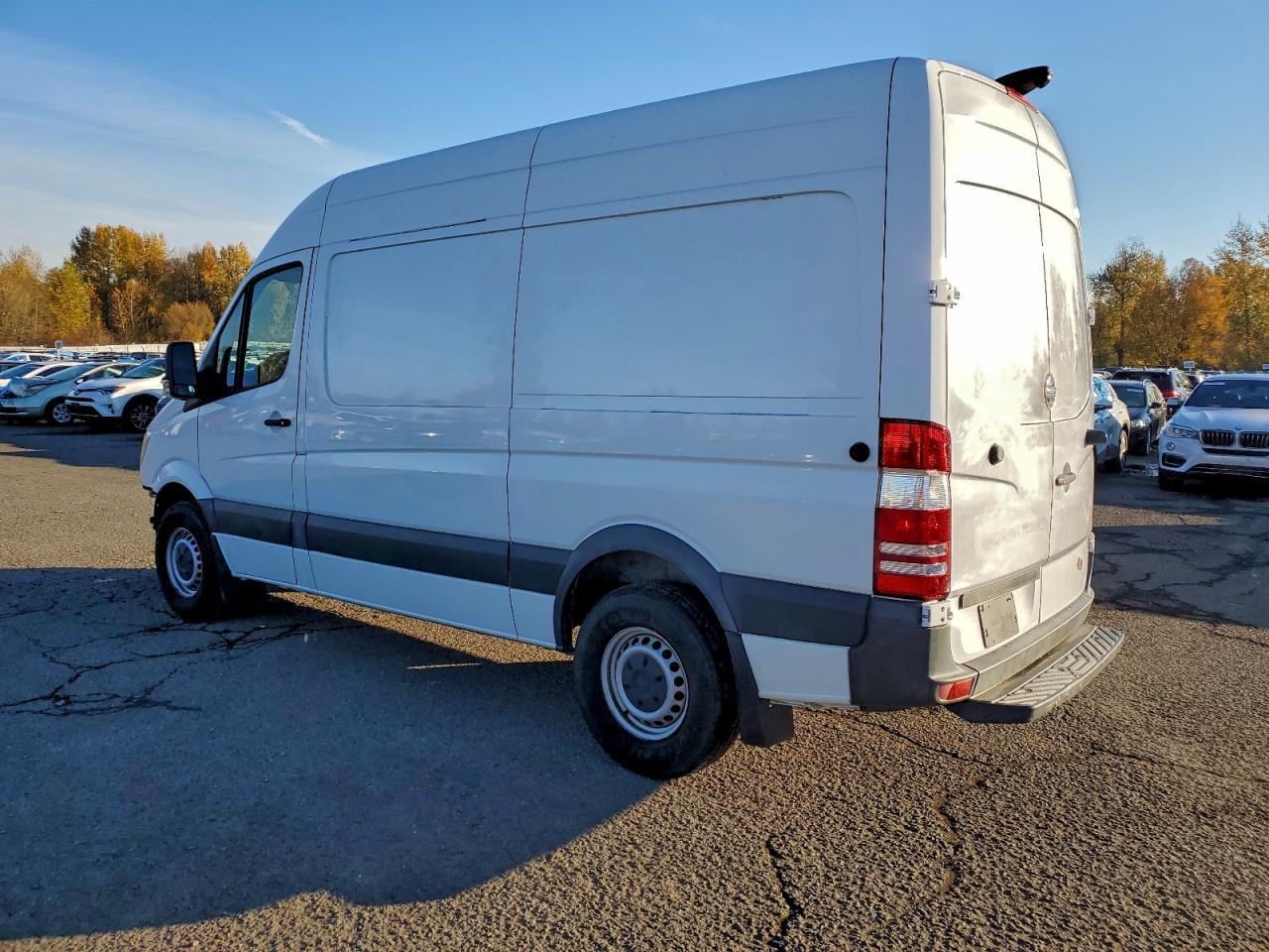 2018 Mercedes-Benz Sprinter 2500 - Фото 2