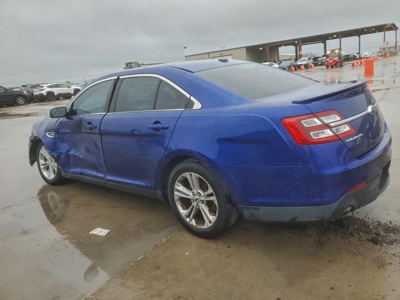 2014 Ford Taurus Sel - Фото 2