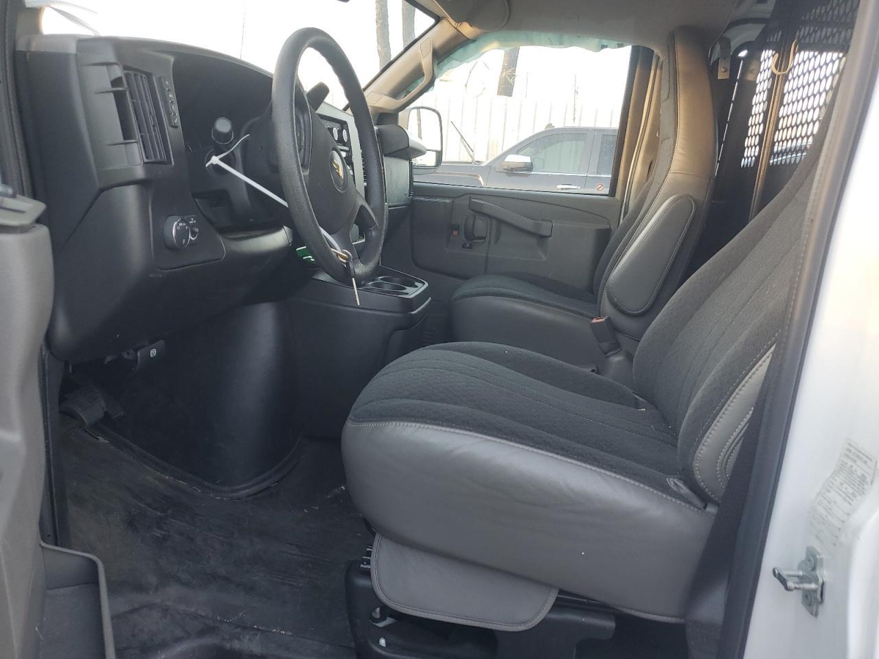 2024 Chevrolet Express G2500 - Фото 7