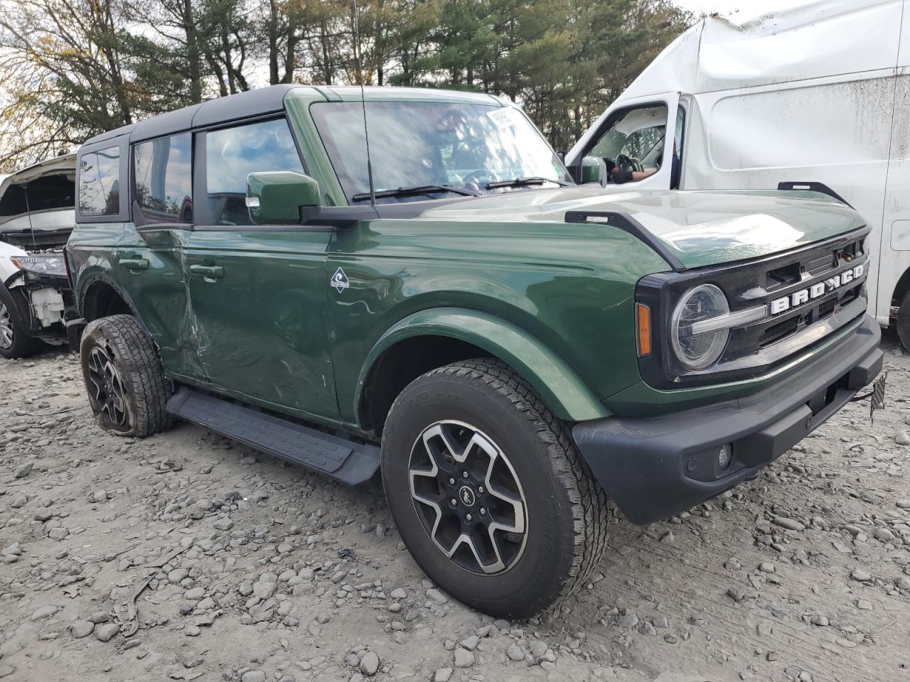 2024 Ford Bronco Outer Banks - Фото 4