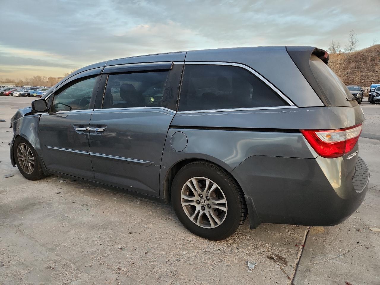 2011 Honda Odyssey Exl - Фото 2