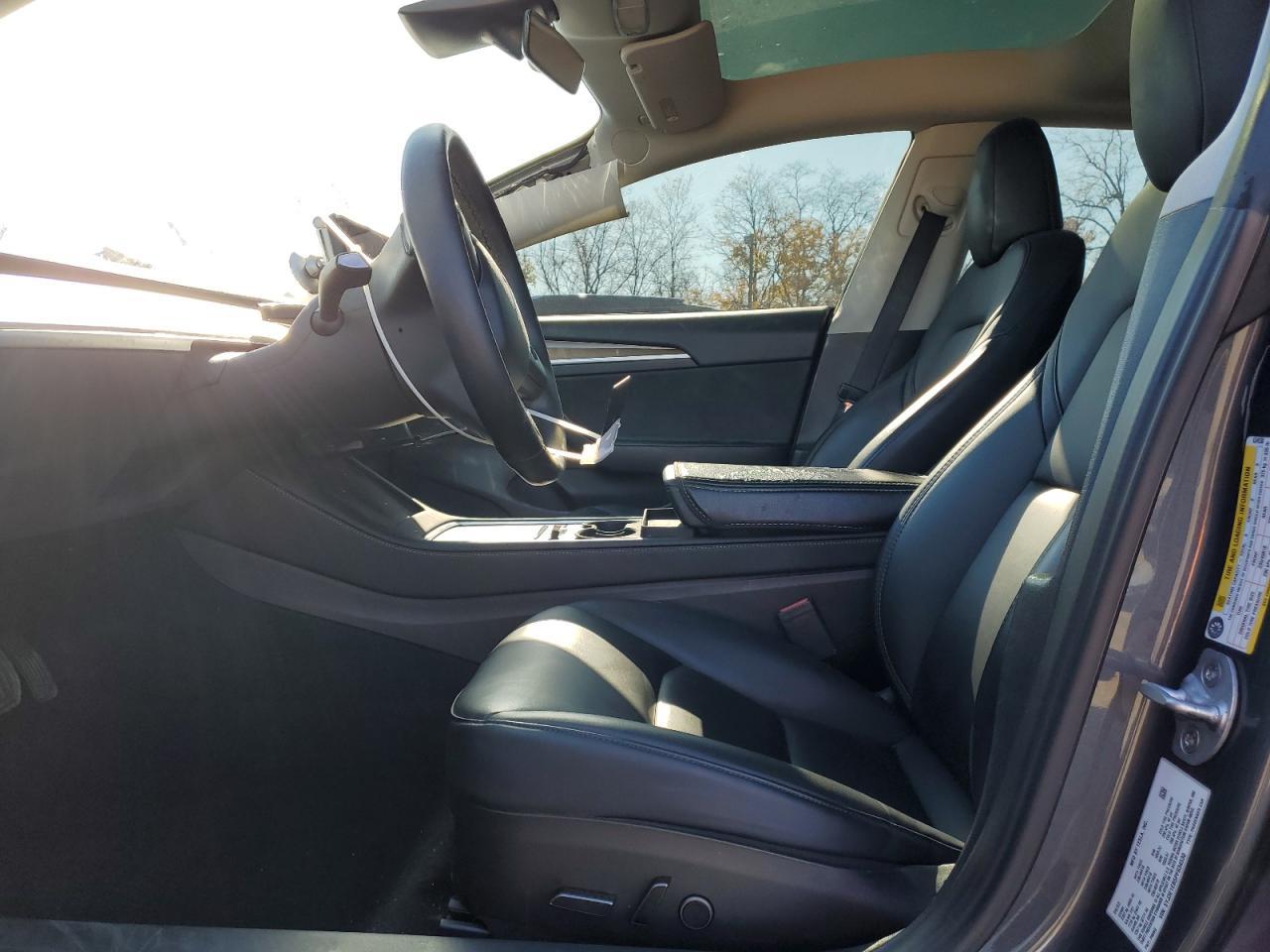 2023 Tesla Model 3 - Фото 7