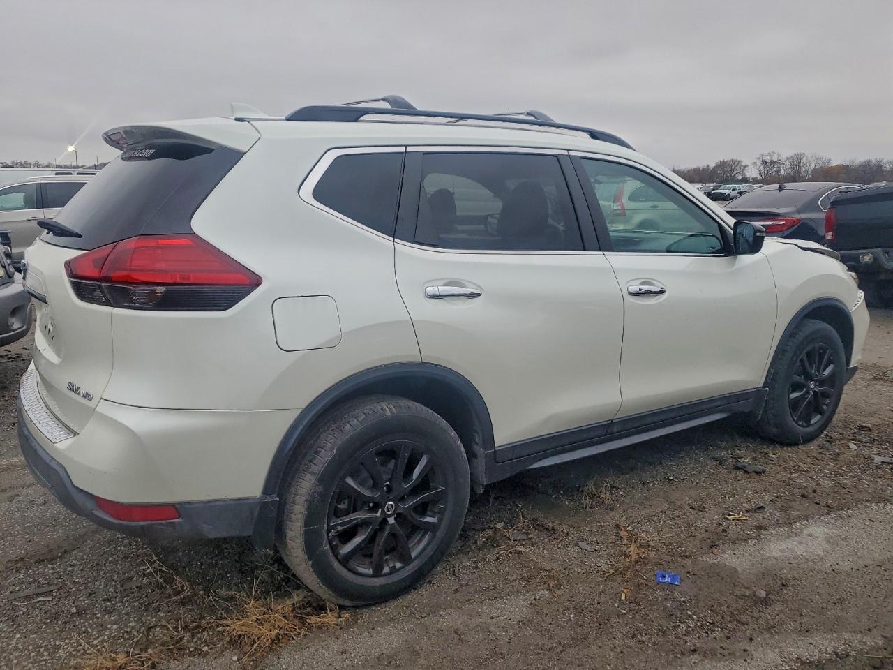 2017 Nissan Rogue Sv - Фото 3
