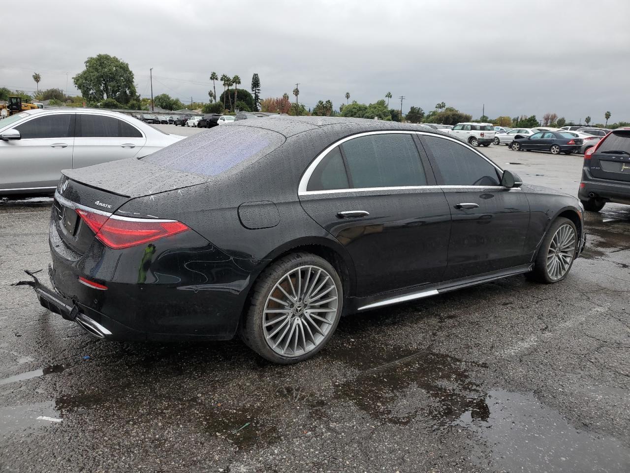 2022 Mercedes-Benz S 580 4Matic - Image 3