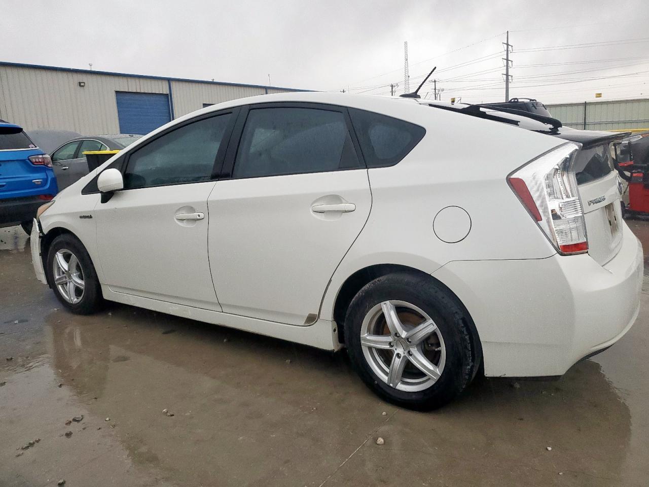2011 Toyota Prius - Фото 2