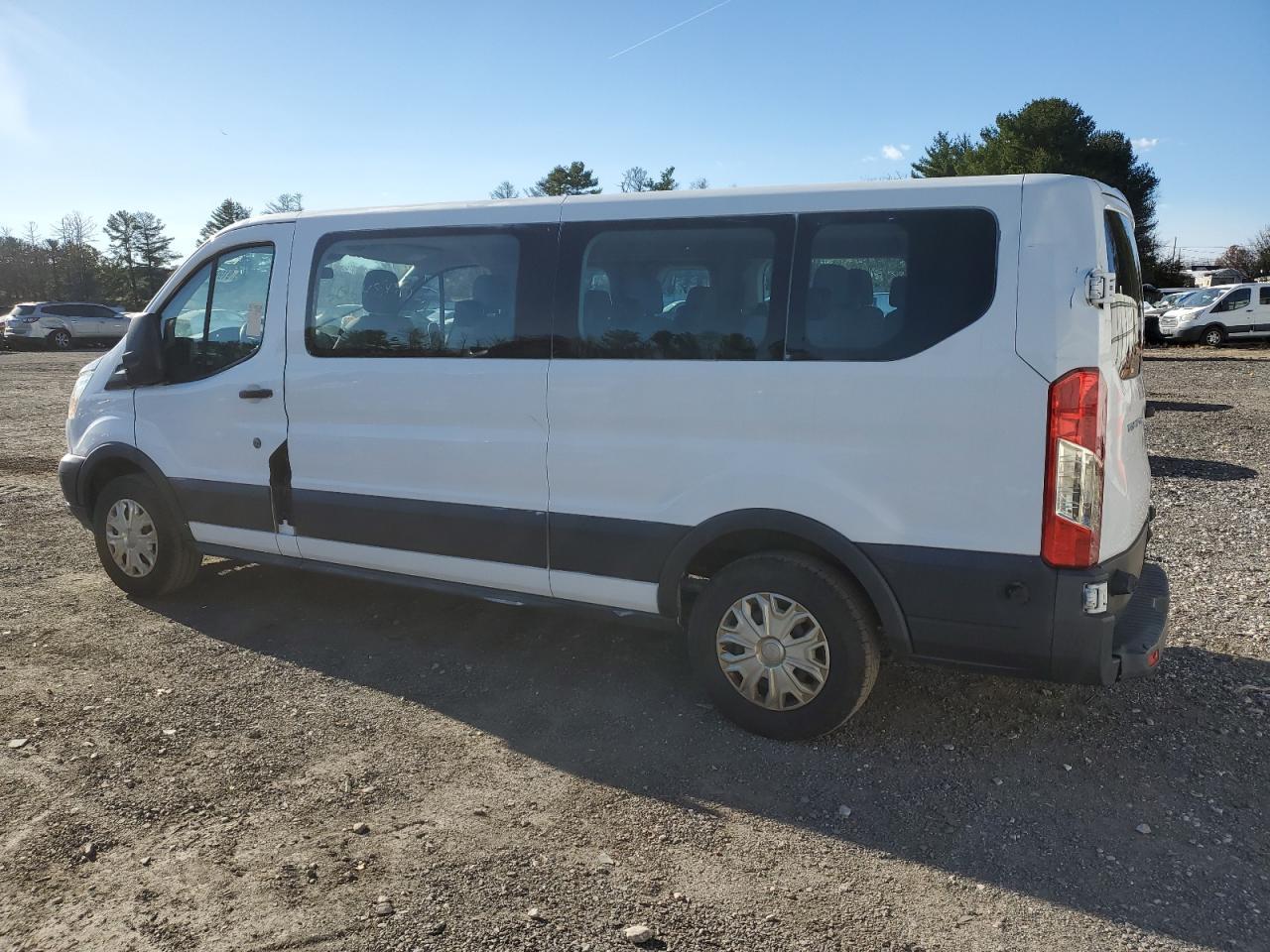 2017 Ford Transit T-350 - Фото 2