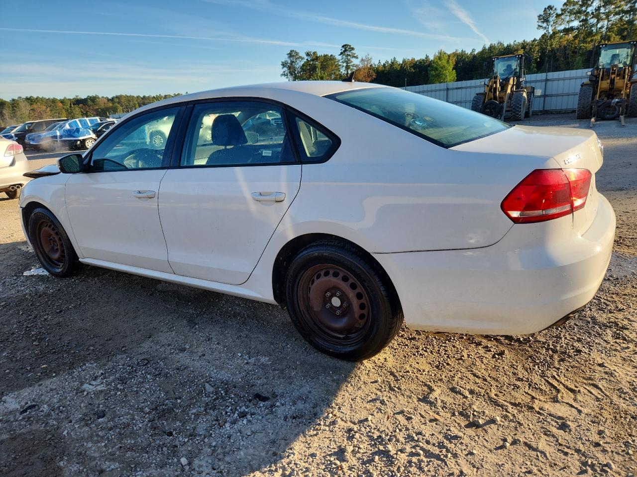 2014 Volkswagen Passat S - Image 2
