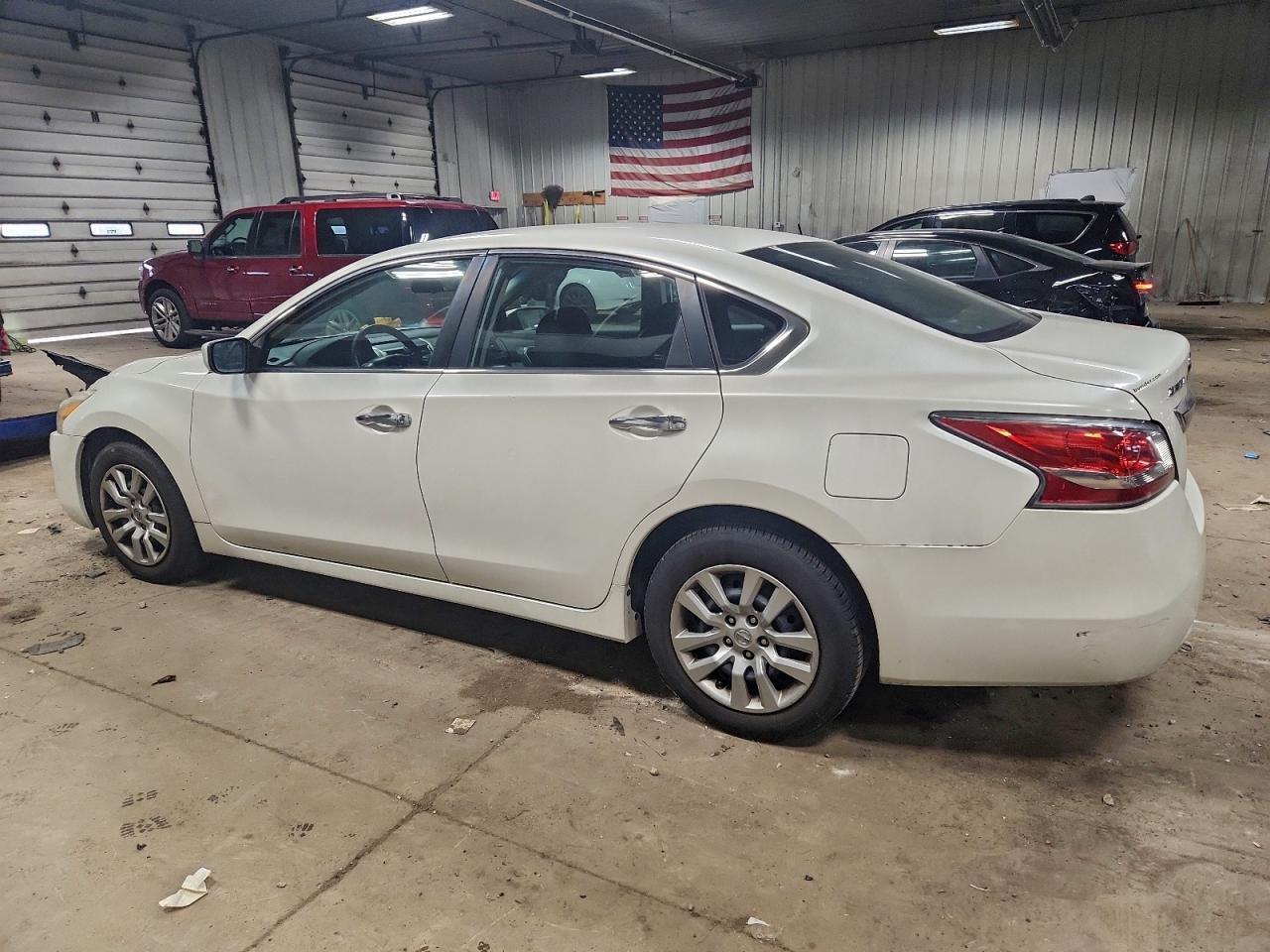 2014 Nissan Altima 2.5 - Image 2