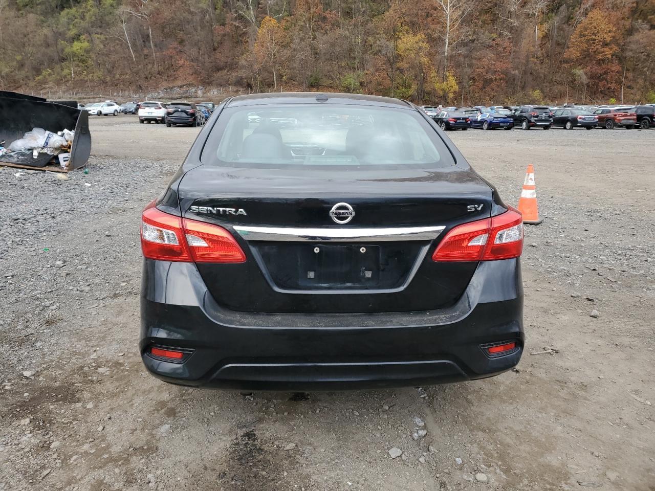2018 Nissan Sentra S - Фото 6