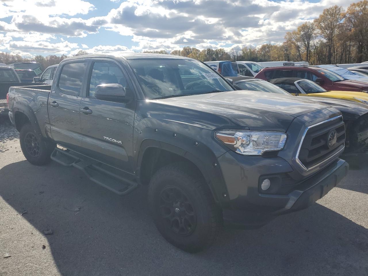 2021 Toyota Tacoma Double Cab - Image 4