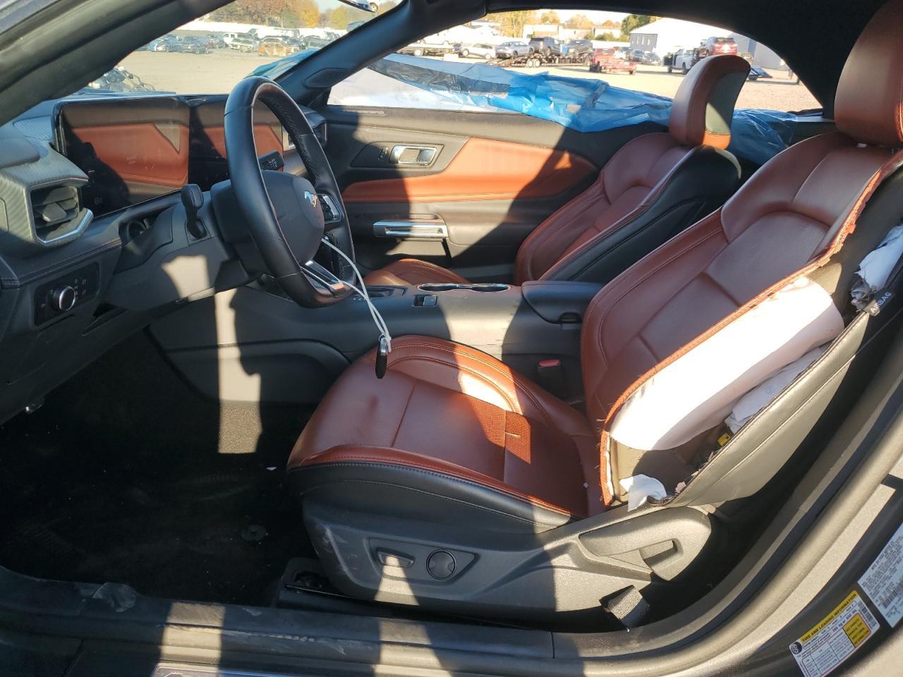 2024 Ford Mustang - Фото 7