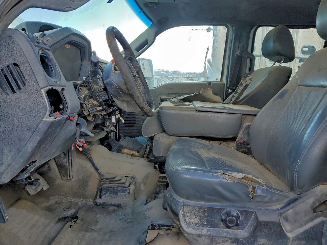 2012 Ford F550 Super Duty - Image 7