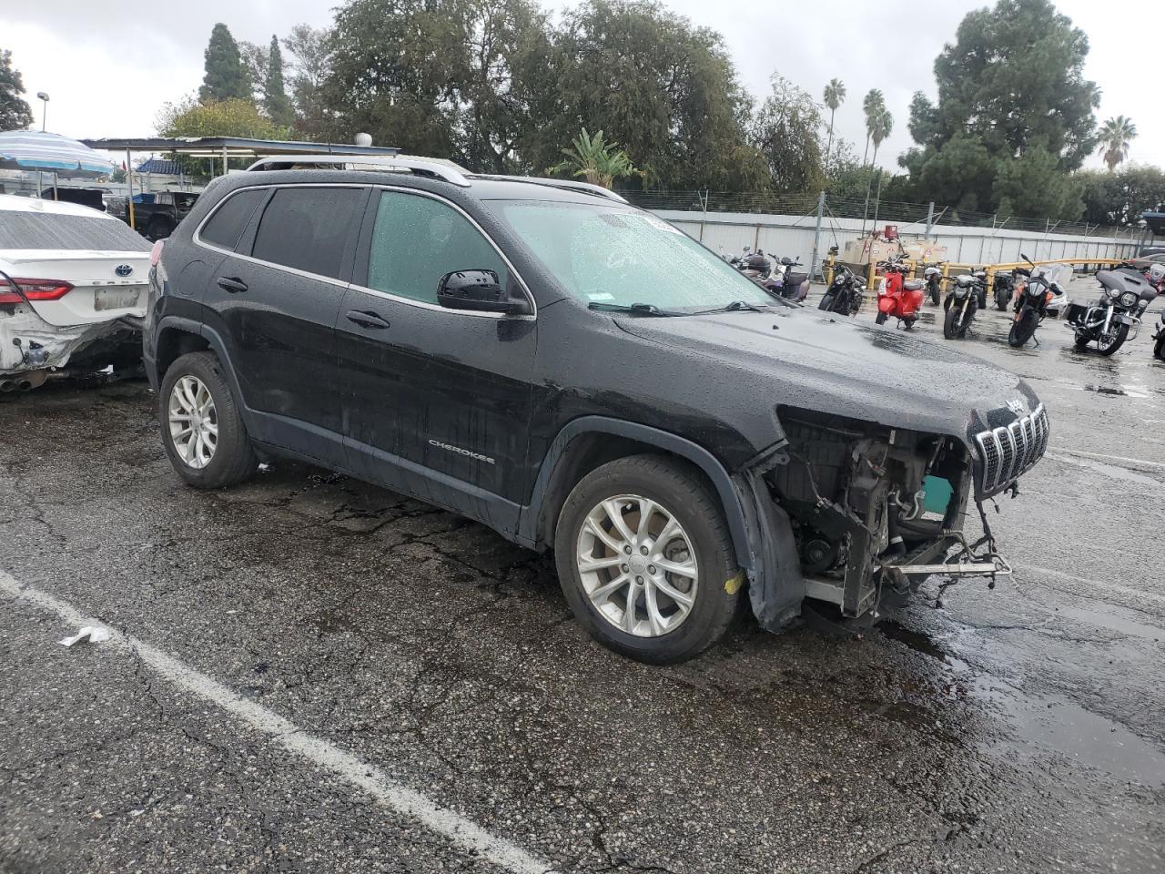 2019 Jeep Cherokee Latitude - Фото 4
