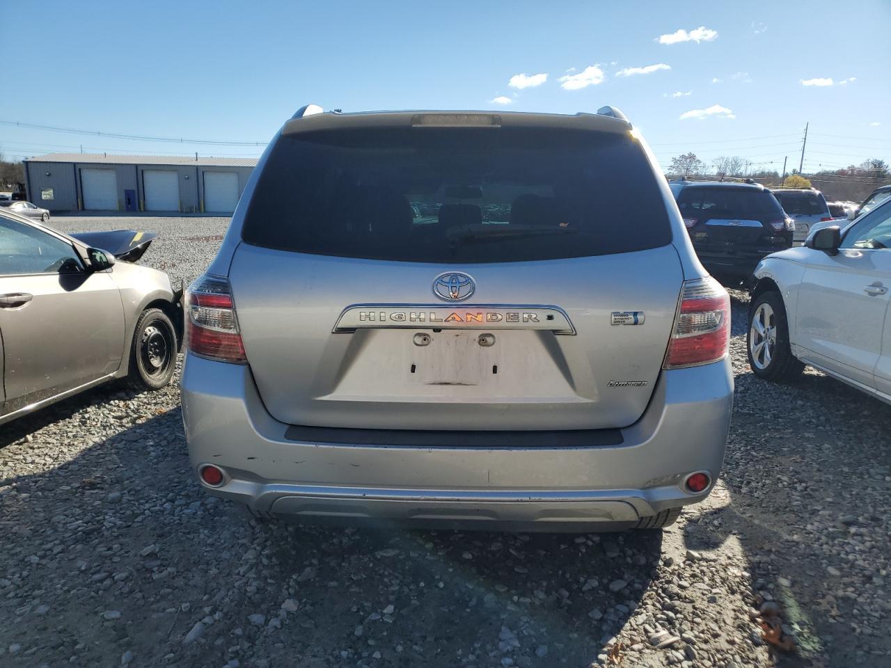 2010 Toyota Highlander Hybrid Limited - Image 6