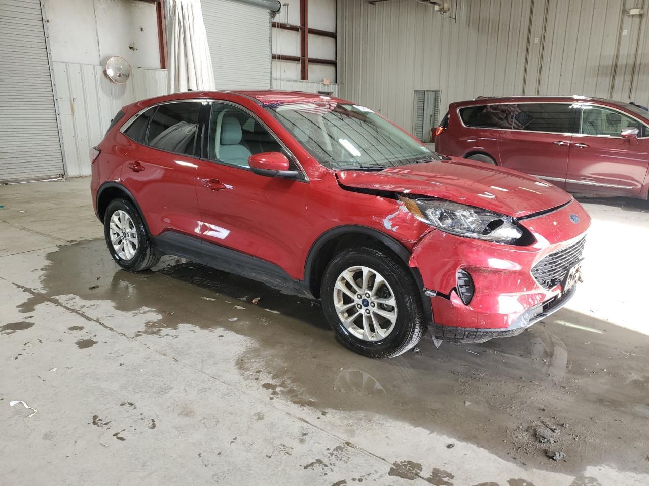 2020 Ford Escape Se - Фото 4