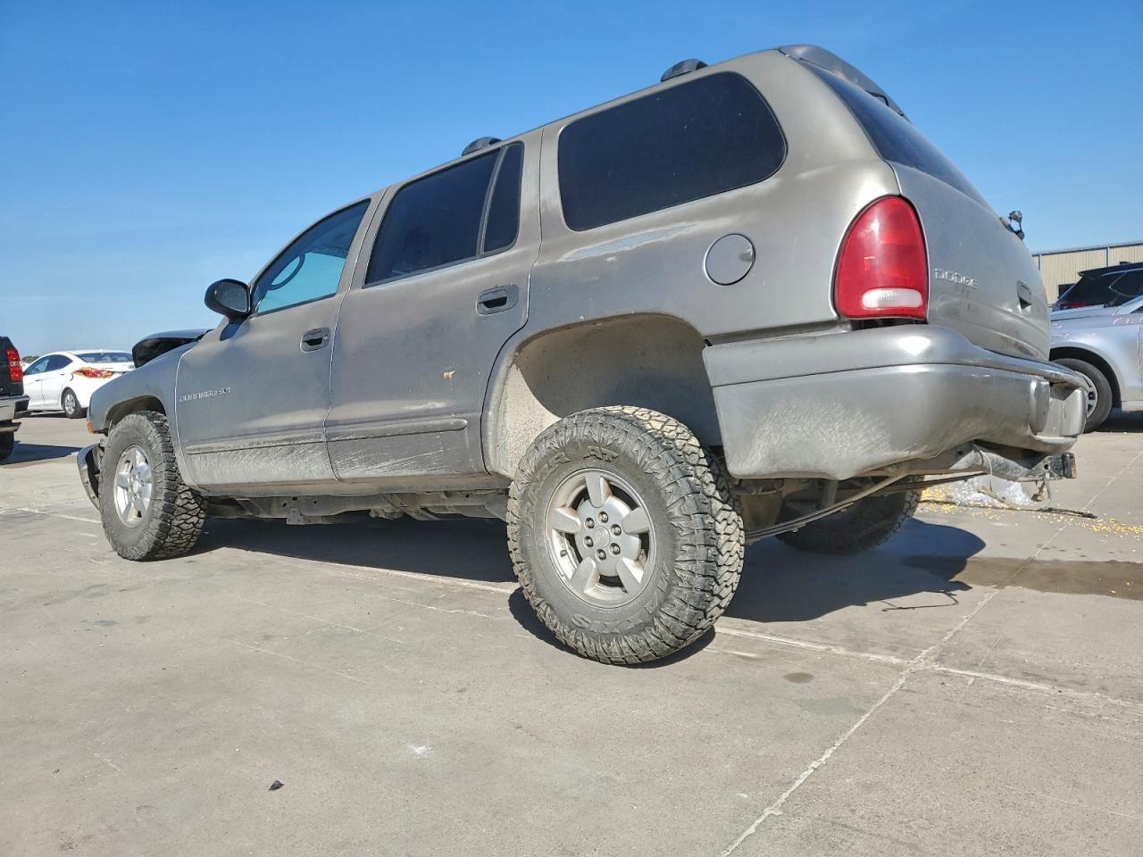 2001 Dodge Durango - Image 2