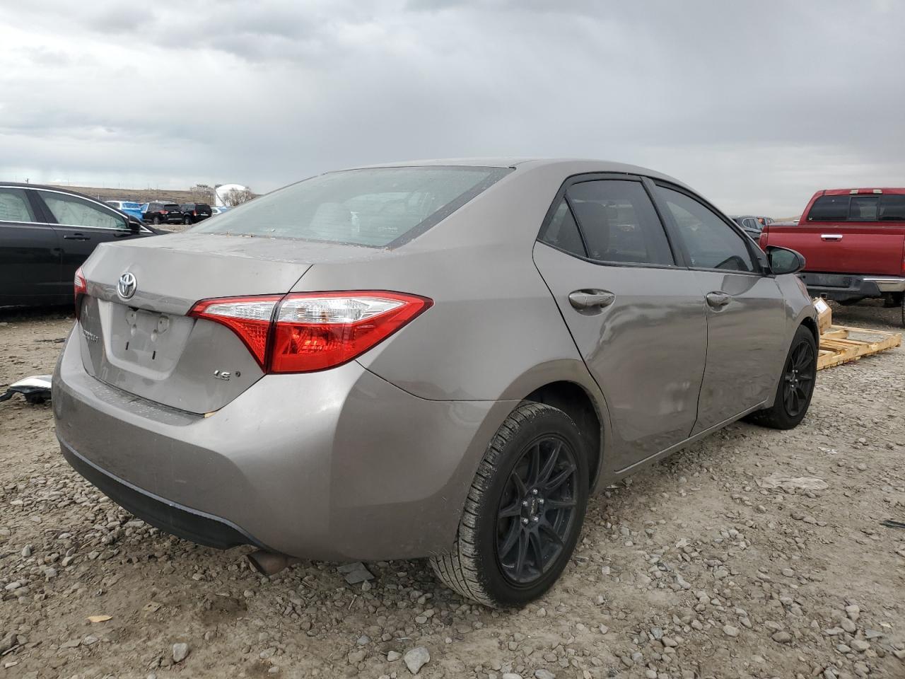 2015 Toyota Corolla L - Фото 3