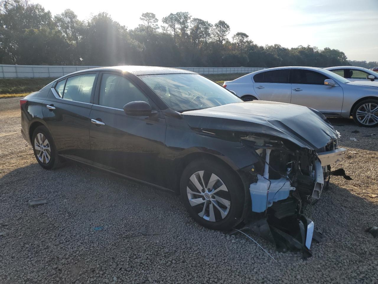 2023 Nissan Altima S - Image 4