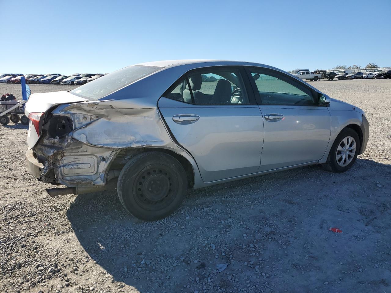 2014 Toyota Corolla L - Фото 3