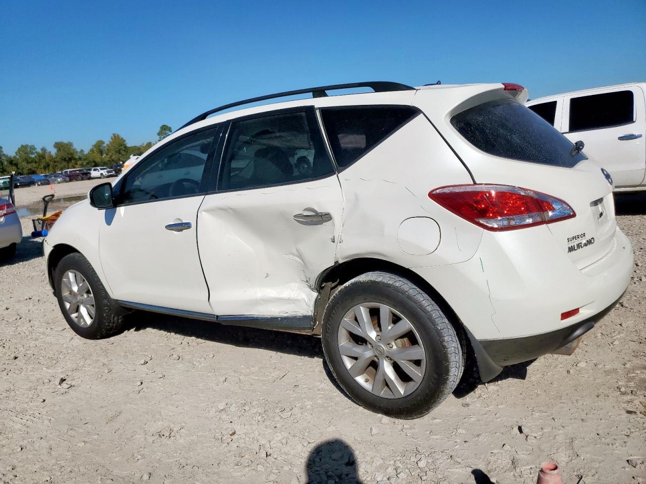 2012 Nissan Murano S - Image 2