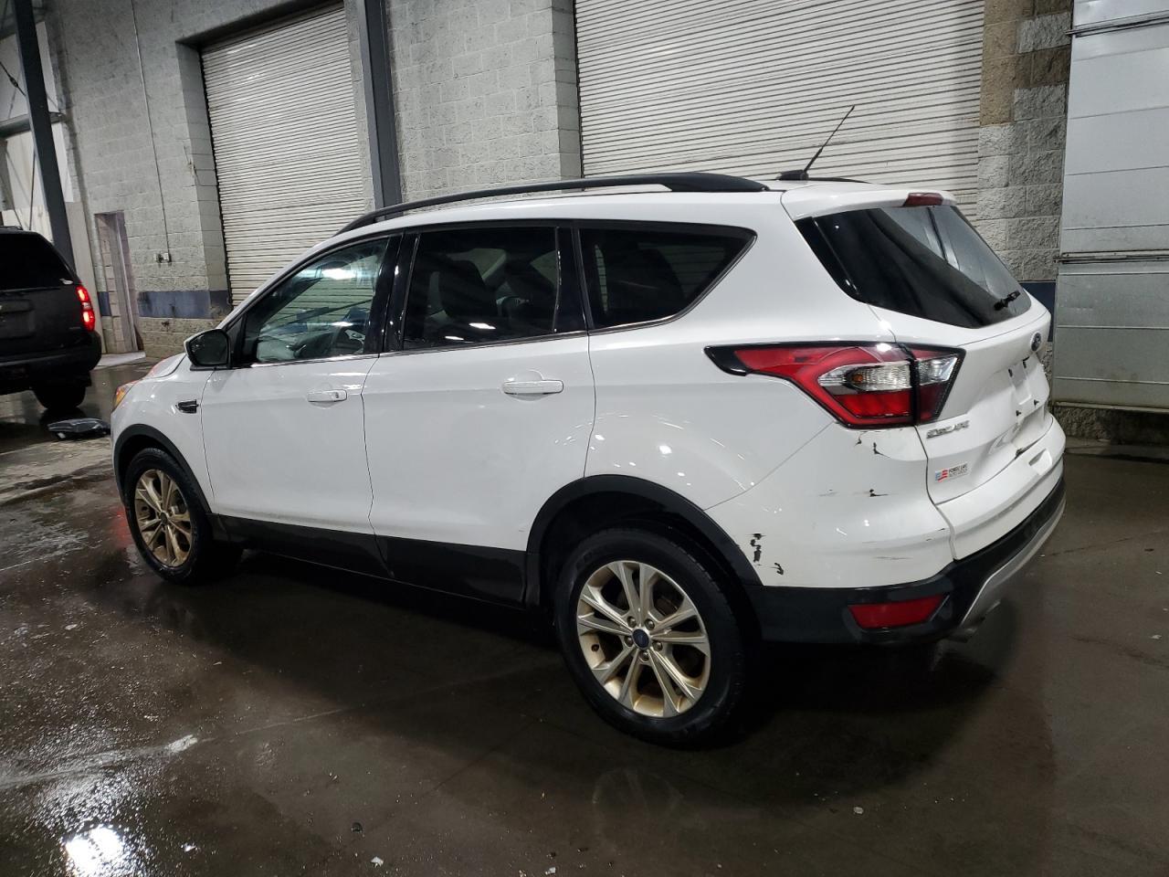 2018 Ford Escape Se - Фото 2