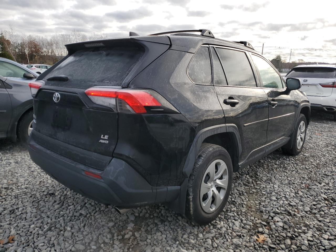 2021 Toyota Rav4 Le - Фото 3