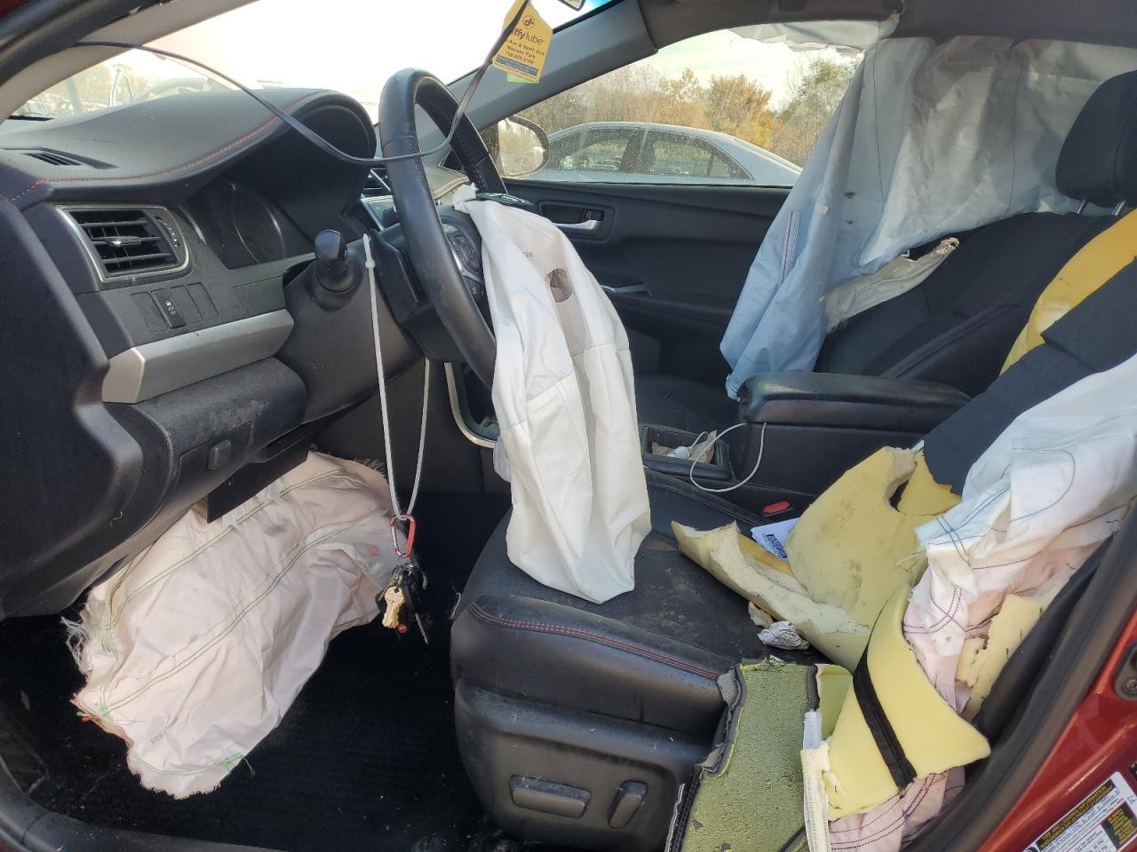 2017 Toyota Camry Le - Image 7