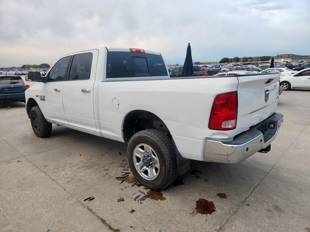 2015 Ram 2500 Slt - Image 2