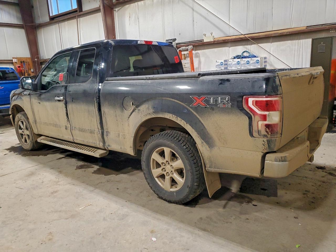 2018 Ford F150 Super Cab - Фото 2